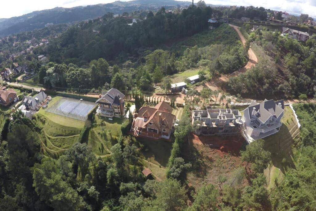 Casa E Vista Privilegiadas No Alto Do Capivari Campos do Jordão المظهر الخارجي الصورة